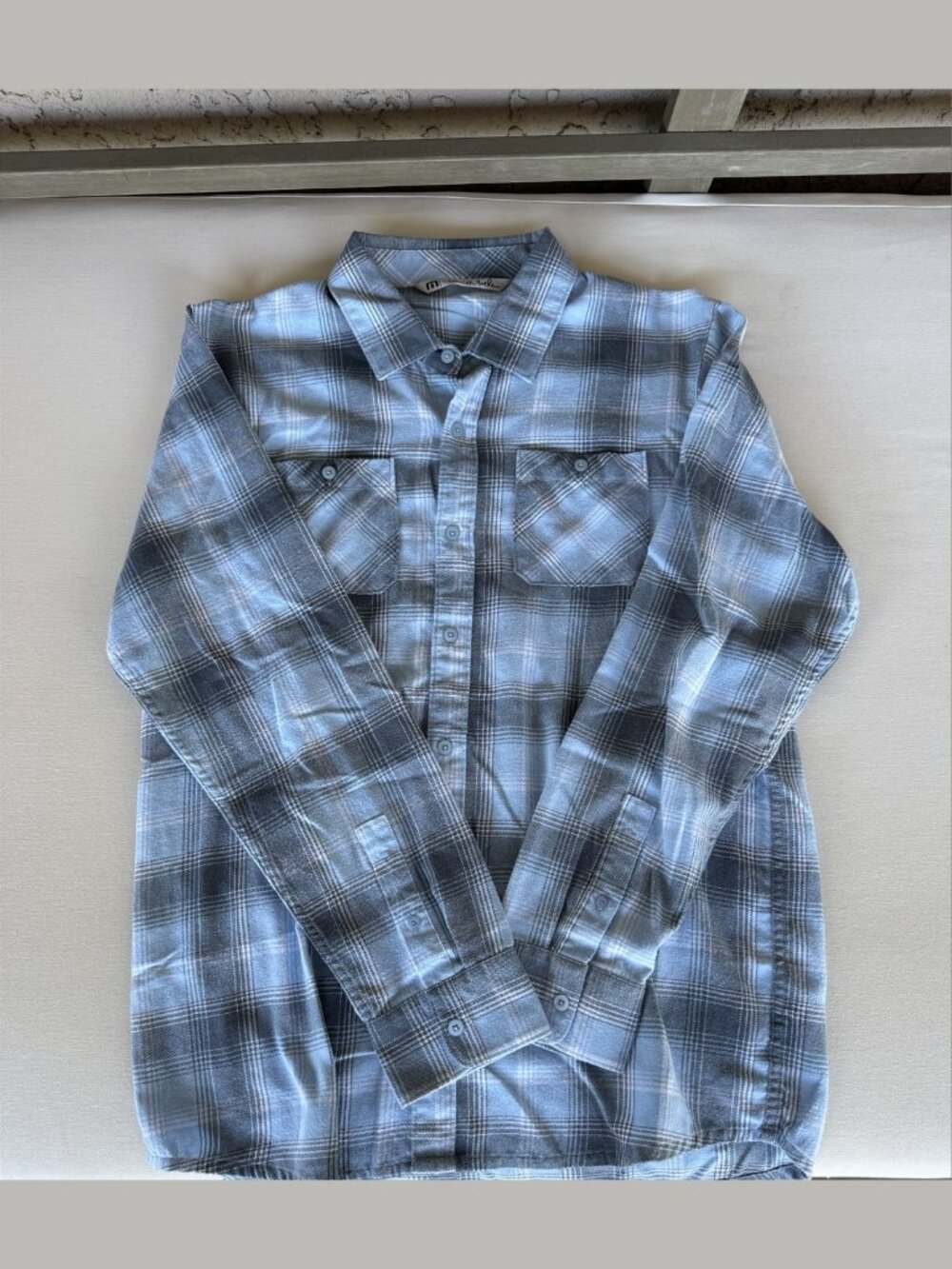 Travis Mathew Button Down Shirt Light Blue Plaid Size L